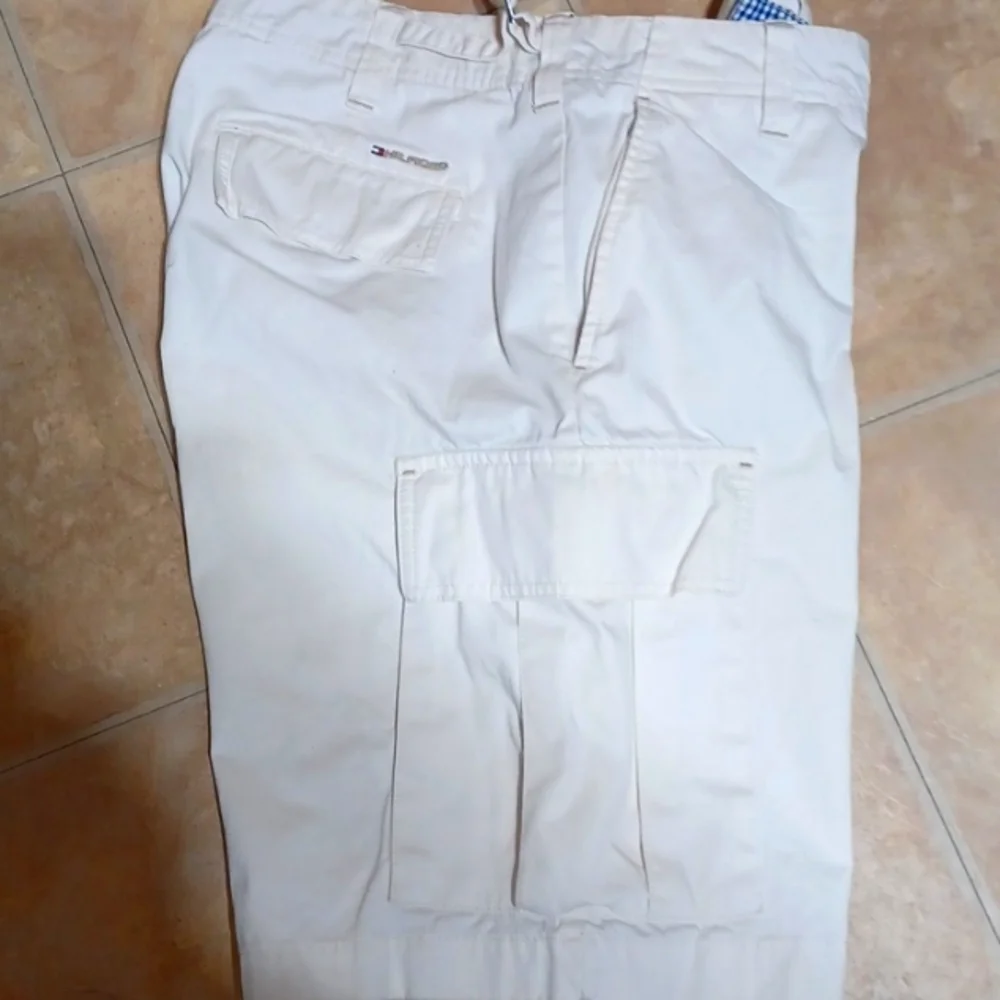 Tommy Hilfiger cargo shorts
